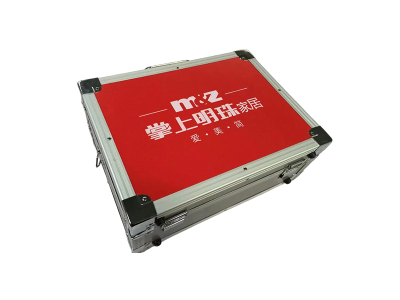  手提工具箱